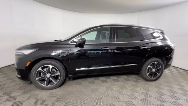 2022 Ebony Twilight Metallic Buick Enclave Essence FWD SUV