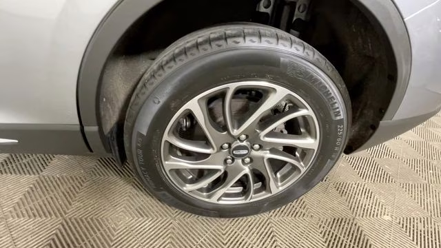 2022 Radiance Metallic Lincoln Corsair Standard AWD SUV