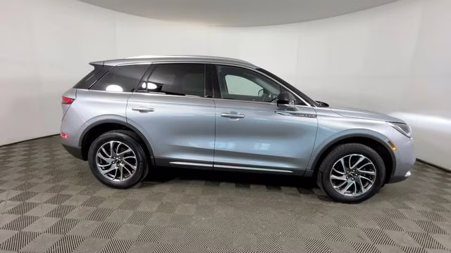 2022 Radiance Metallic Lincoln Corsair Standard AWD SUV
