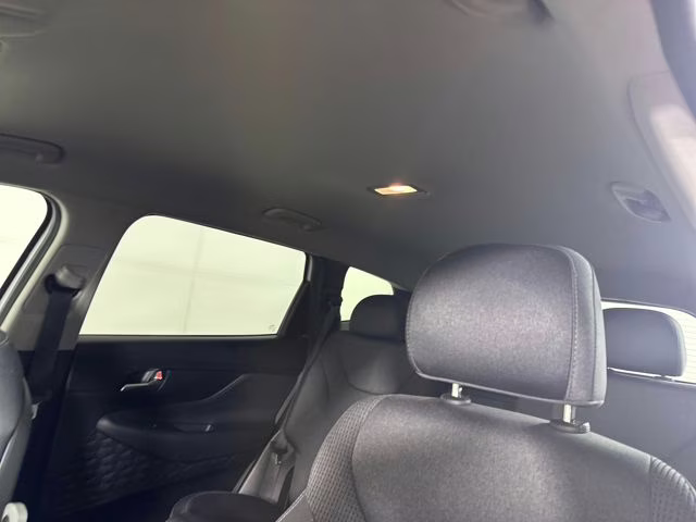 2019 Quartz White Hyundai Santa Fe SE FWD SUV