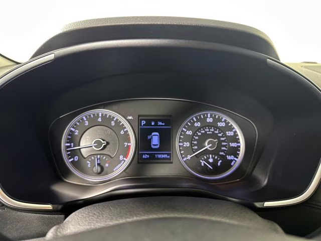 2019 Quartz White Hyundai Santa Fe SE FWD SUV