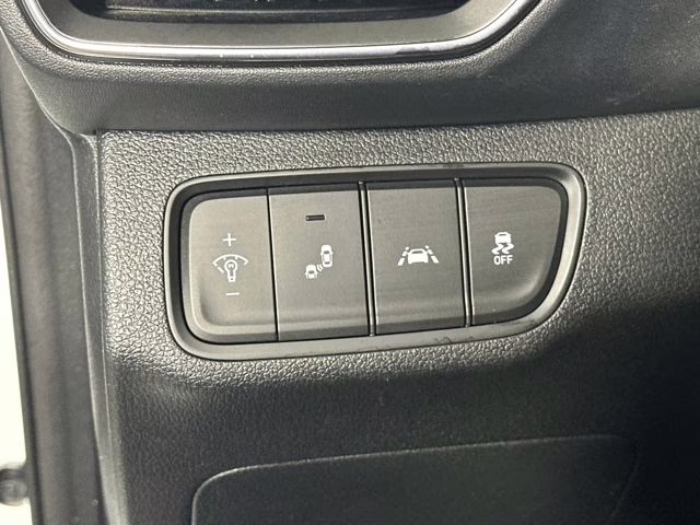 2019 Quartz White Hyundai Santa Fe SE FWD SUV