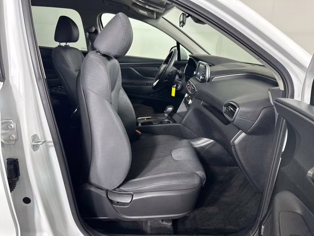 2019 Quartz White Hyundai Santa Fe SE FWD SUV