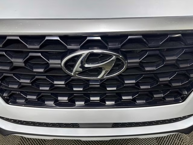 2019 Quartz White Hyundai Santa Fe SE FWD SUV