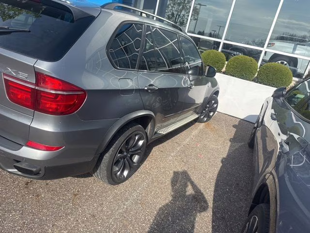 2011 Space Gray Metallic BMW X5 xDrive50i AWD SUV