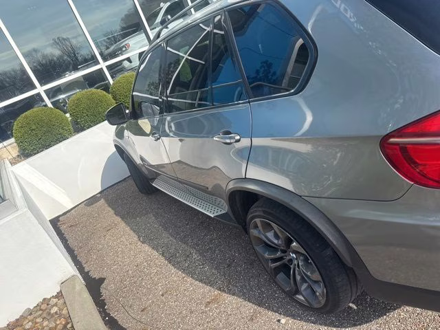 2011 Space Gray Metallic BMW X5 xDrive50i AWD SUV