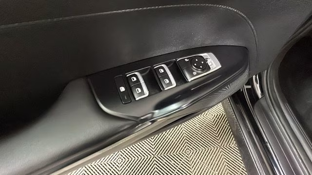 2022 Ebony Black Kia K5 GT-Line FWD Sedan