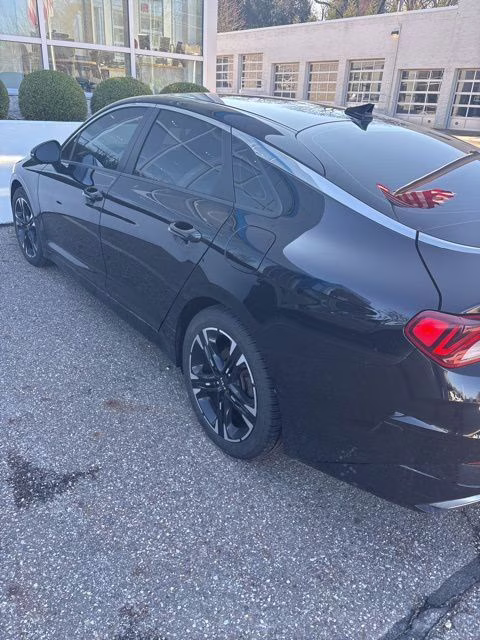 2022 Ebony Black Kia K5 GT-Line FWD Sedan