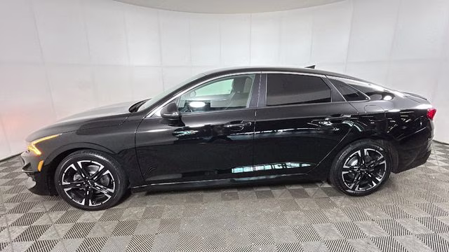 2022 Ebony Black Kia K5 GT-Line FWD Sedan