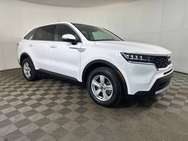 2023 Glacial White Pearl Kia Sorento LX AWD SUV