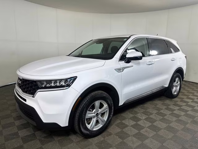 2023 Glacial White Pearl Kia Sorento LX AWD SUV