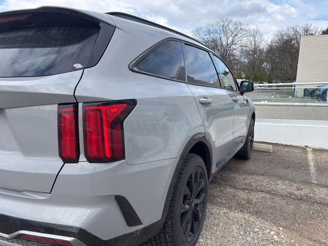 2022 Wolf Gray Kia Sorento SX AWD SUV