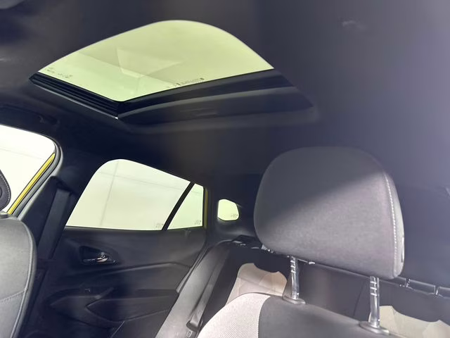 2025 Nitro Yellow Metallic Chevrolet Trax 1RS FWD SUV