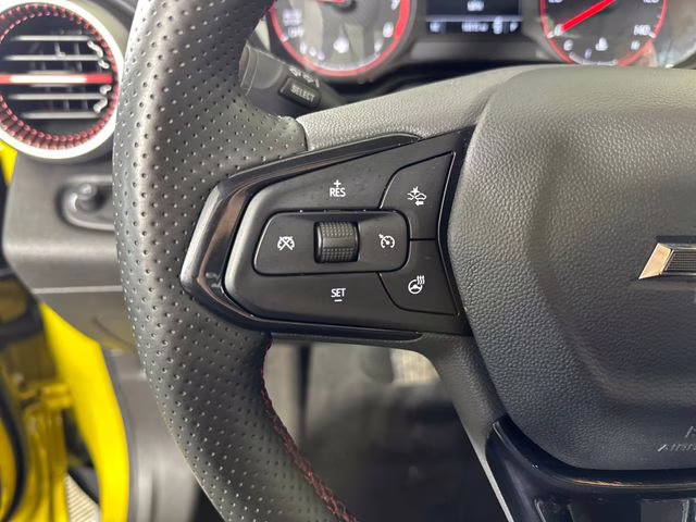 2025 Nitro Yellow Metallic Chevrolet Trax 1RS FWD SUV