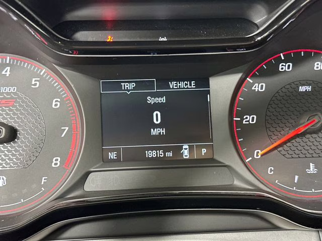 2025 Nitro Yellow Metallic Chevrolet Trax 1RS FWD SUV