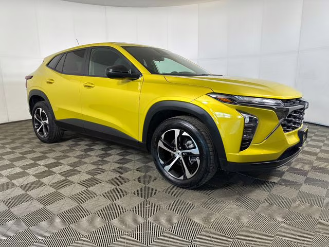 2025 Nitro Yellow Metallic Chevrolet Trax 1RS FWD SUV