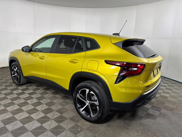 2025 Nitro Yellow Metallic Chevrolet Trax 1RS FWD SUV