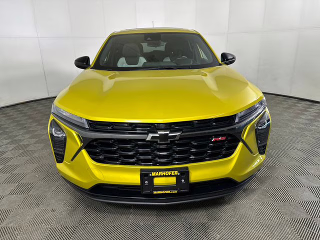 2025 Nitro Yellow Metallic Chevrolet Trax 1RS FWD SUV