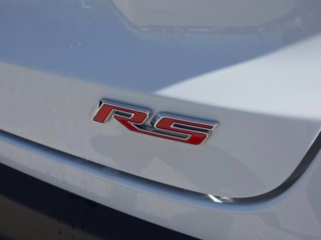 2026 Summit White Chevrolet Trax 1RS FWD SUV