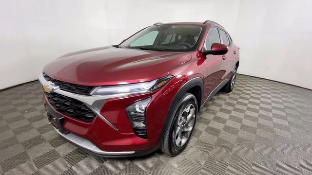 2024 Crimson Metallic Chevrolet Trax LT FWD SUV