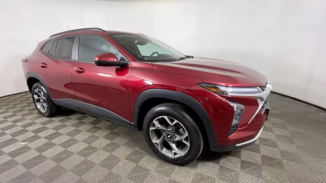 2024 Crimson Metallic Chevrolet Trax LT FWD SUV