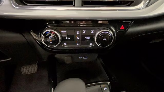 2024 Crimson Metallic Chevrolet Trax LT FWD SUV