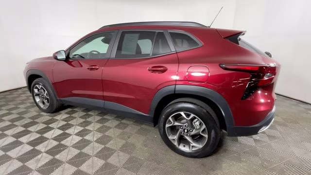 2024 Crimson Metallic Chevrolet Trax LT FWD SUV