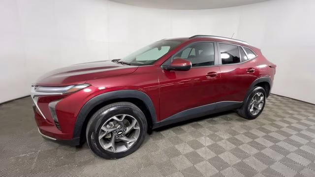 2024 Crimson Metallic Chevrolet Trax LT FWD SUV