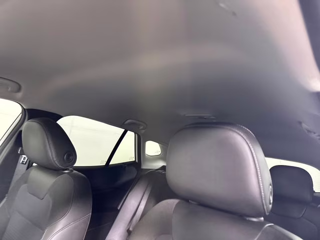 2025 Summit White Chevrolet Trax LT FWD SUV