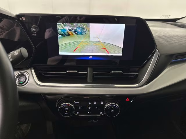 2025 Summit White Chevrolet Trax LT FWD SUV