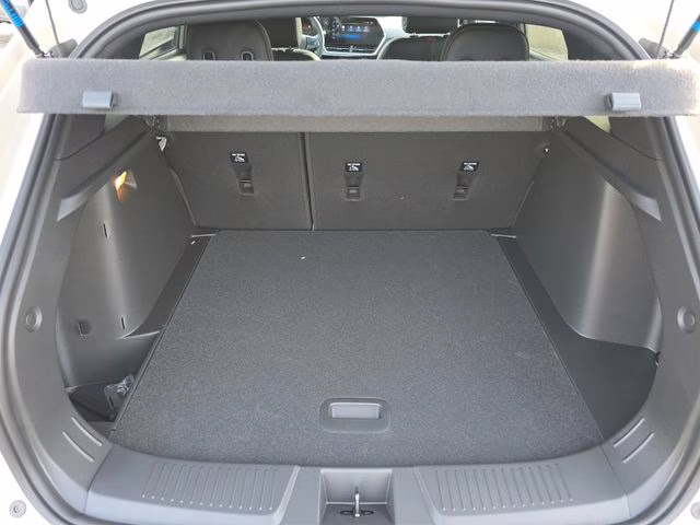 2026 White Sands Chevrolet Trax 2RS FWD SUV