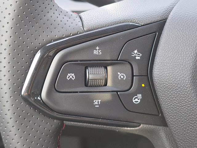 2026 White Sands Chevrolet Trax 2RS FWD SUV