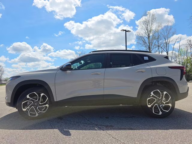 2026 White Sands Chevrolet Trax 2RS FWD SUV