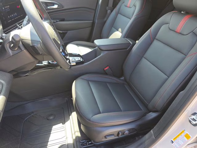 2026 White Sands Chevrolet Trax 2RS FWD SUV