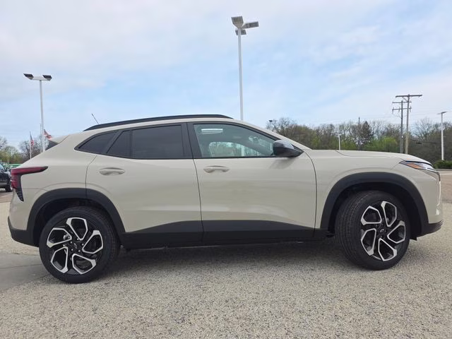 2026 White Sands Chevrolet Trax 2RS FWD SUV