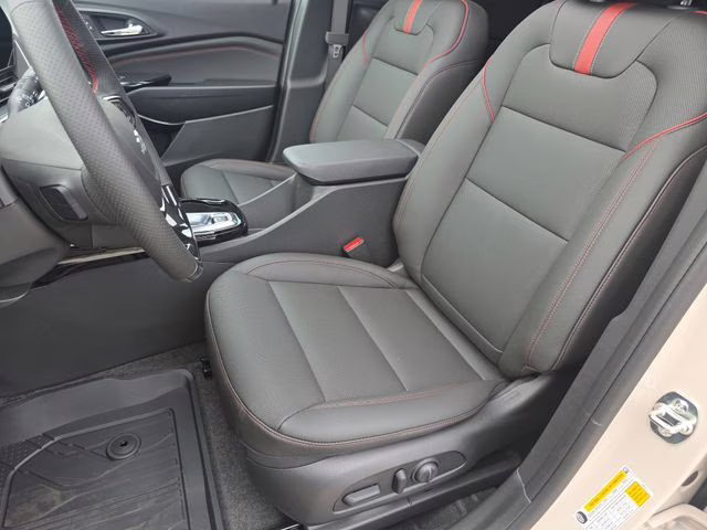 2026 White Sands Chevrolet Trax 2RS FWD SUV
