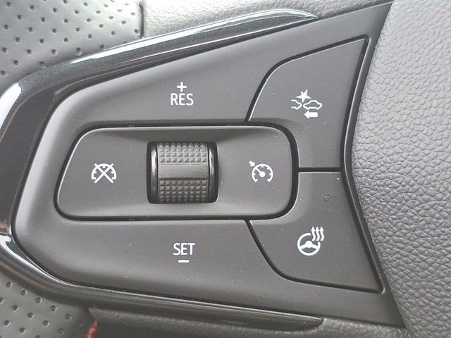 2026 White Sands Chevrolet Trax 2RS FWD SUV