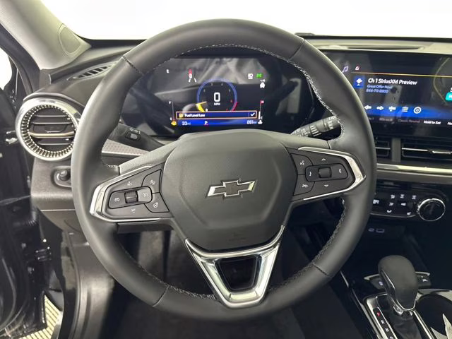 2025 Mosaic Black Metallic Chevrolet Trax ACTIV FWD SUV