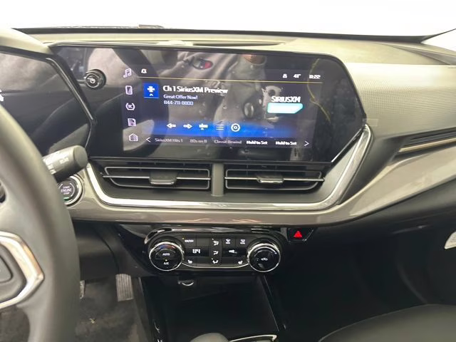 2025 Mosaic Black Metallic Chevrolet Trax ACTIV FWD SUV