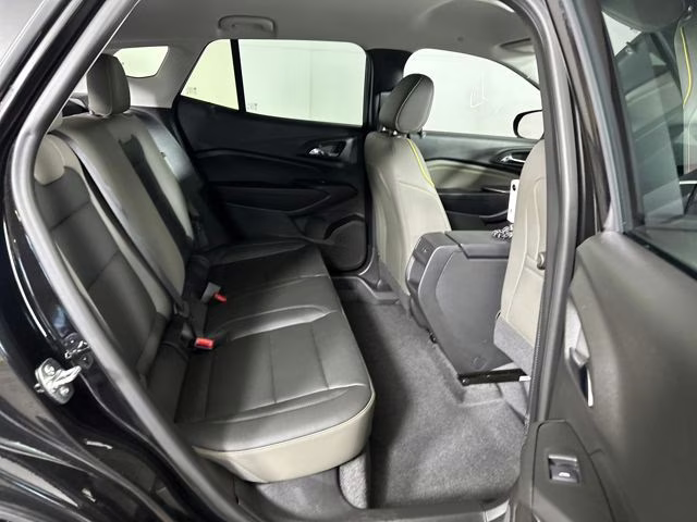 2025 Mosaic Black Metallic Chevrolet Trax ACTIV FWD SUV