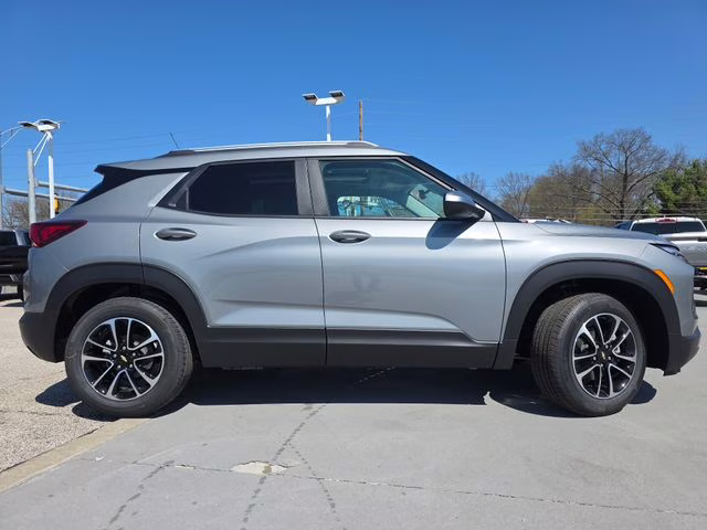 2026 Sterling Gray Metallic Chevrolet TrailBlazer LT FWD SUV