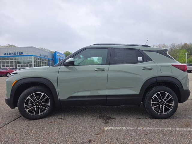 2026 Cacti Green Chevrolet TrailBlazer LT FWD SUV