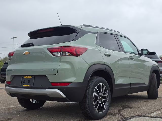 2026 Cacti Green Chevrolet TrailBlazer LT FWD SUV