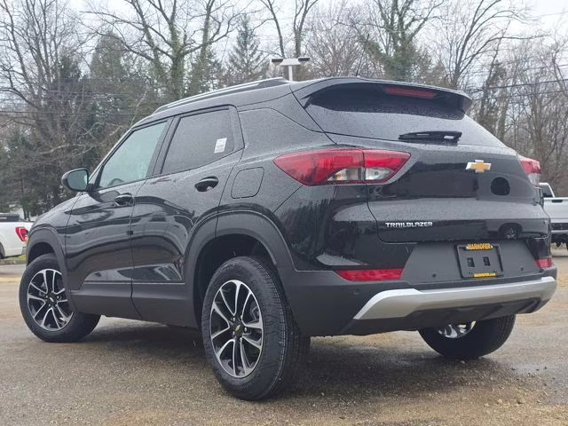2026 Mosaic Black Metallic Chevrolet Trailblazer LT FWD SUV