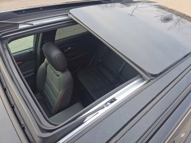 2026 Mosaic Black Metallic Chevrolet TrailBlazer RS FWD SUV