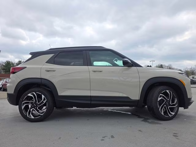 2026 White Sands Chevrolet TrailBlazer RS FWD SUV