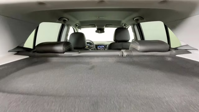 2022 Iridescent Pearl Tricoat Chevrolet Trax LT AWD SUV