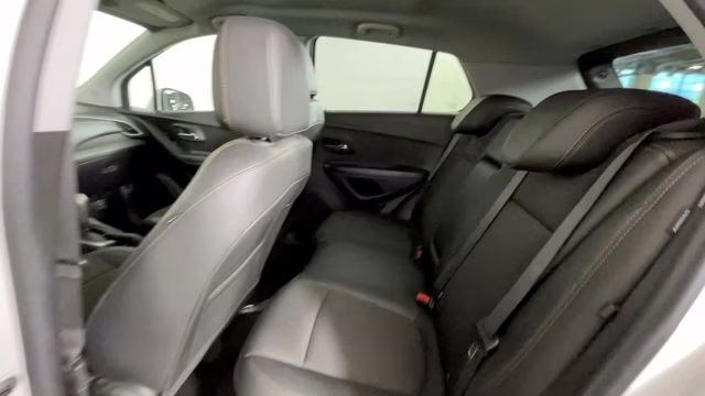 2022 Iridescent Pearl Tricoat Chevrolet Trax LT AWD SUV