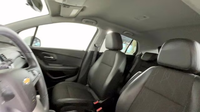 2022 Iridescent Pearl Tricoat Chevrolet Trax LT AWD SUV