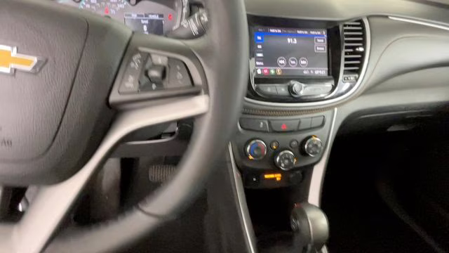 2022 Iridescent Pearl Tricoat Chevrolet Trax LT AWD SUV